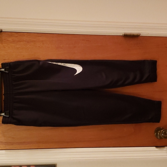 Nike Therma Basketball Pants - Picture 4 of 5